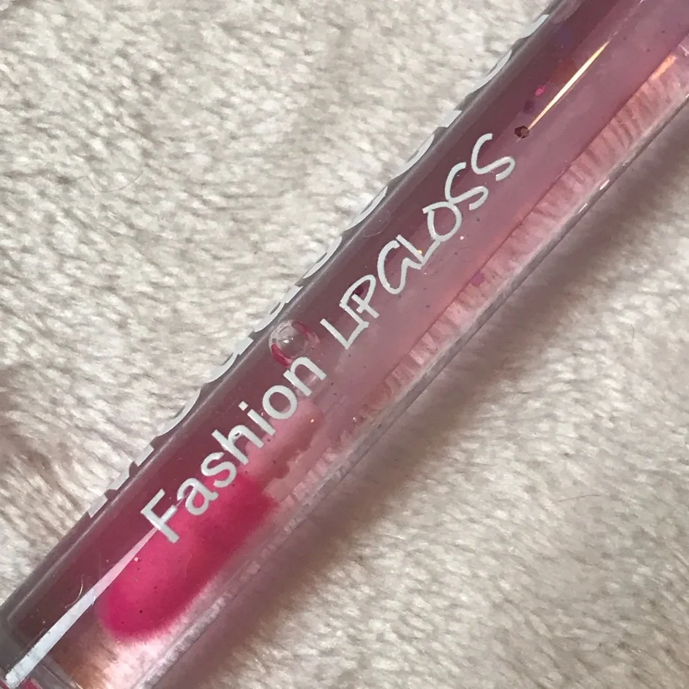 ✨✨5/$10✨✨ Moda Secret Hello Kitty Character Sanrio Figure Fashion Lip Gloss New